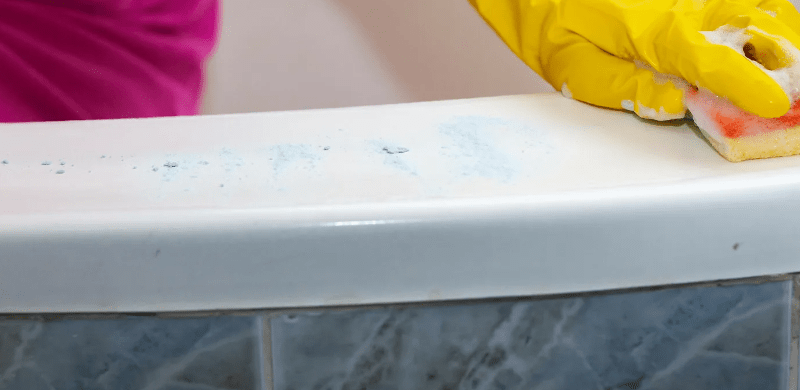 Как правильно очистить ванну: чугун и акрил